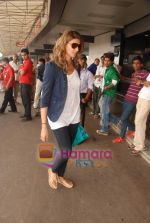 Nandita Mahtani leave for IIFA Colombo in Mumbai Airport on 1st June 2010  (12).JPG